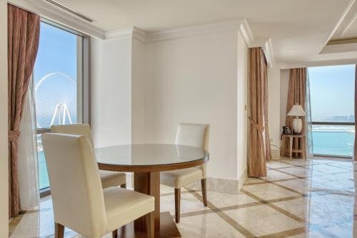 Дубай: Penthouse Full Sea View With Pool JBR