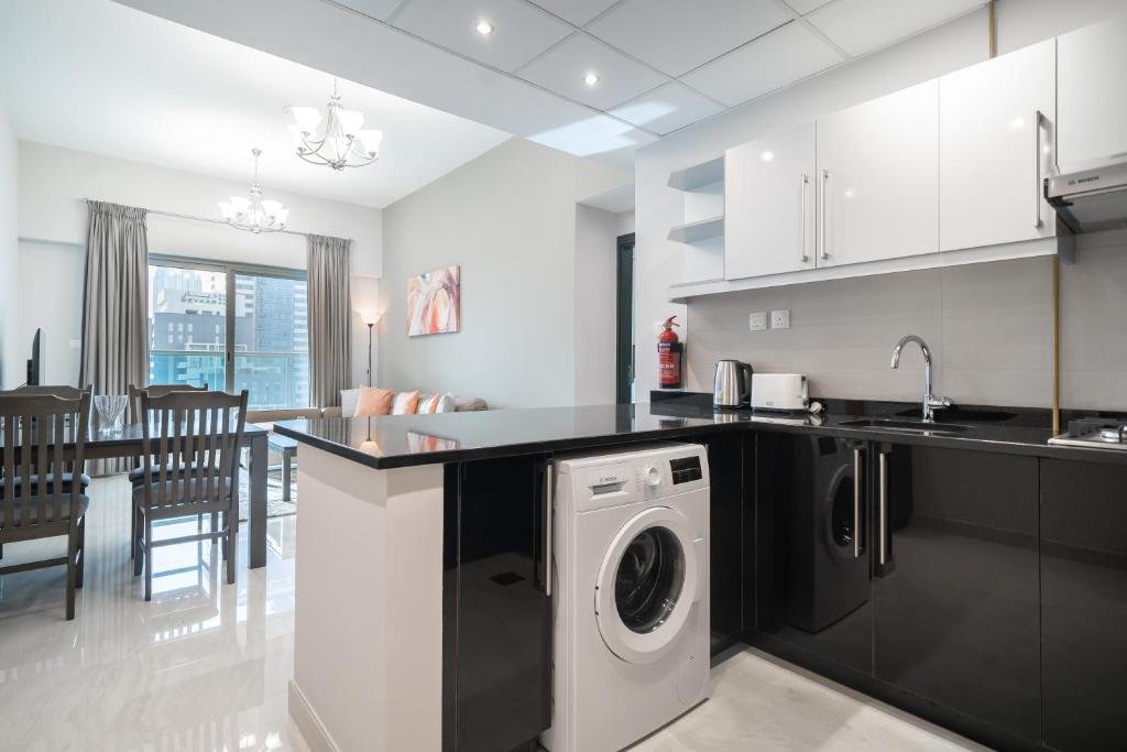 Дубай: Luton Vacation Homes - Elite Business Bay Residence