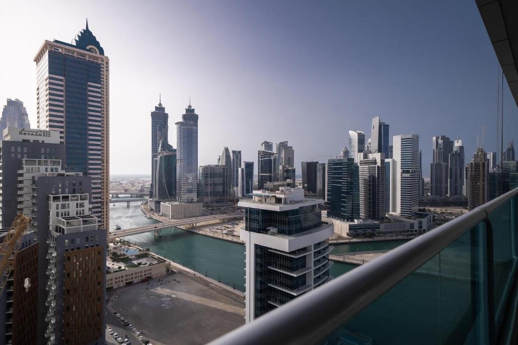 Дубай: Luton Vacation Homes - Elite Business Bay Residence