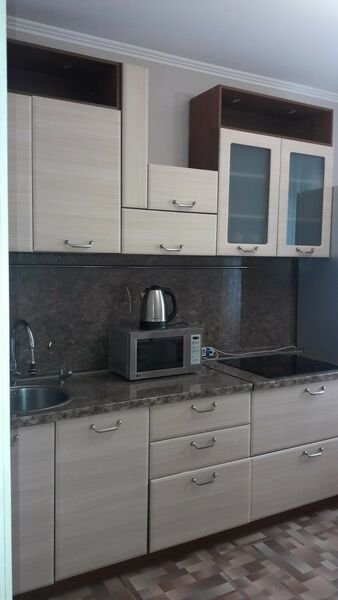Красноярск: Apartments Kvartirov on str. Respubliki, bld. 37a