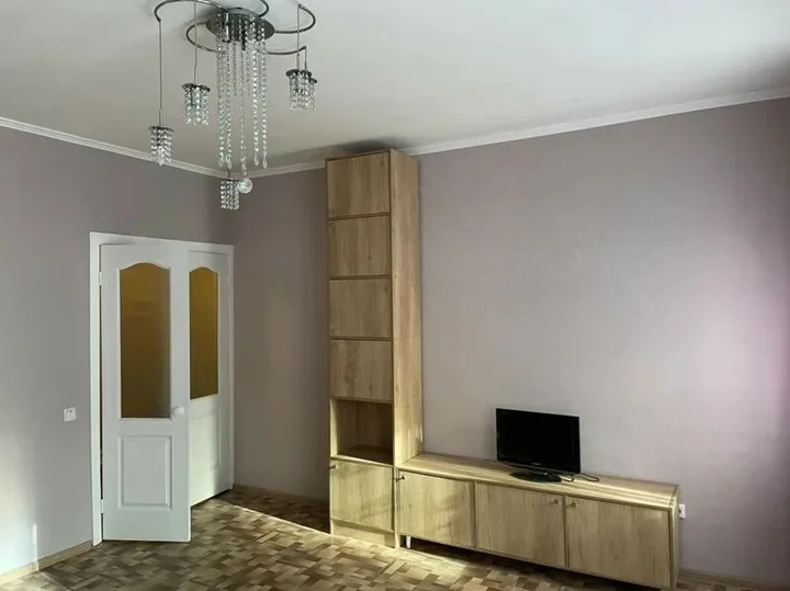 Красноярск: Apartments Kvartirov on str. Respubliki, bld. 37a