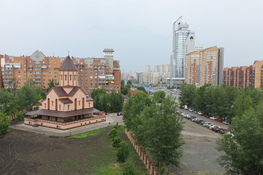 Красноярск: Апартаменты на улице Молокова 1/1