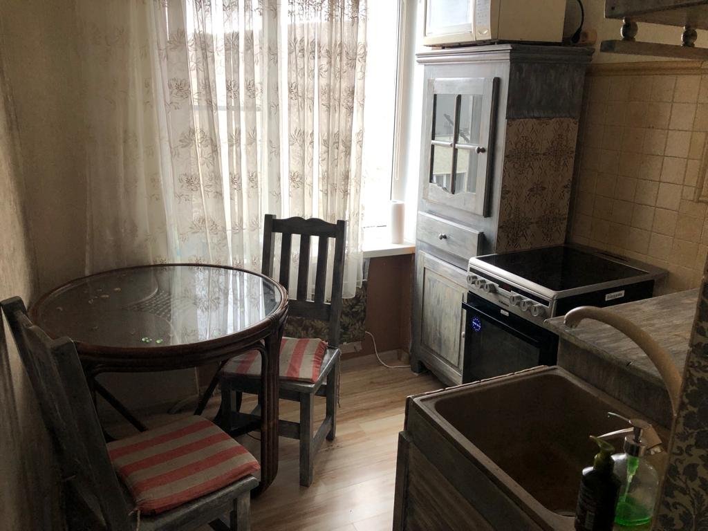 Петропавловск-Камчатский: Апартаменты Ladom Трехкомнатные на Баме