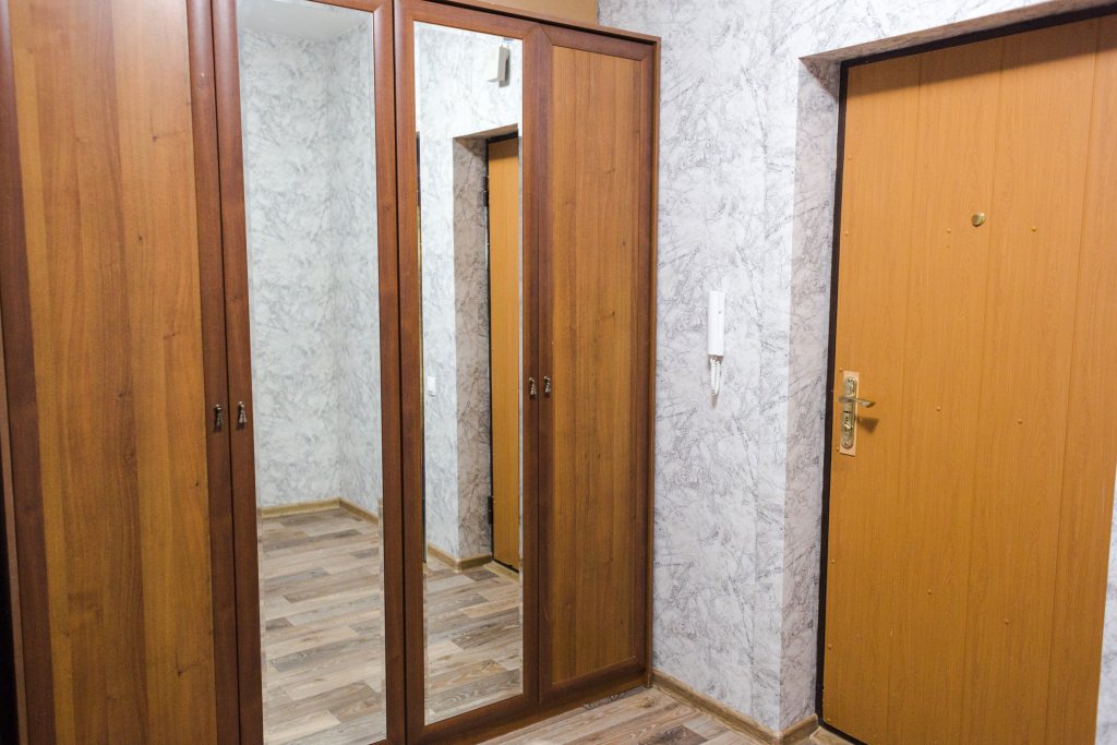 Красноярск: Апартаменты Династия на улице Мужества 16