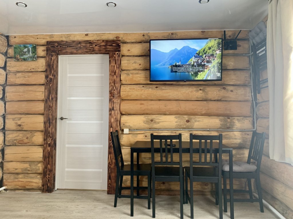 Большое Голоустное: Частный дом family guest house