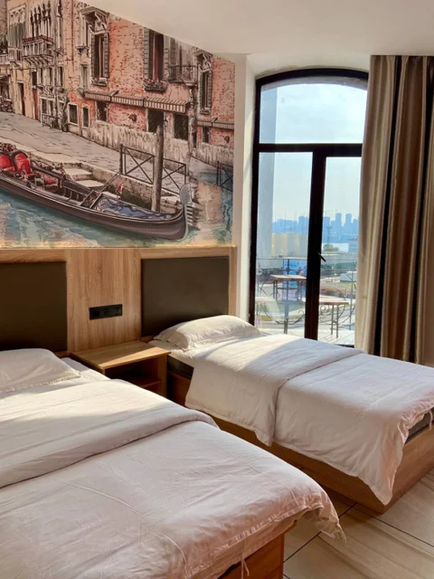 Владивосток: Отель Holiday Hotel