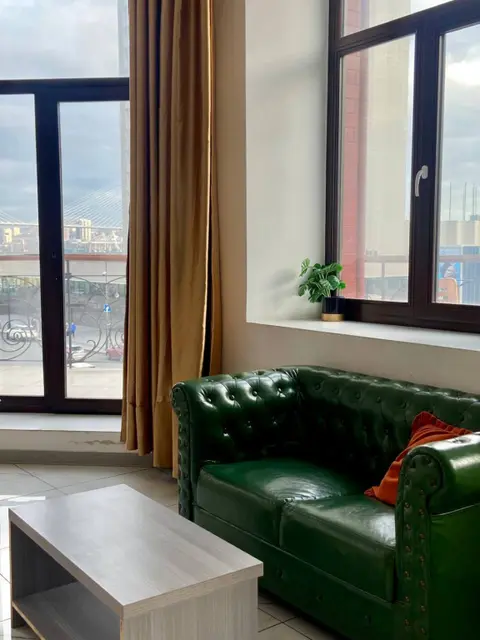 Владивосток: Отель Holiday Hotel