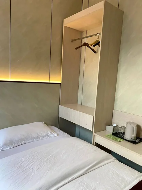Владивосток: Отель Holiday Hotel
