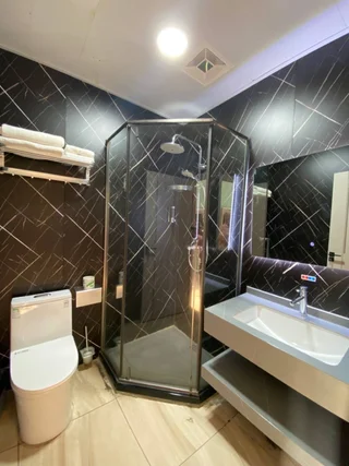 Владивосток: Отель Holiday Hotel