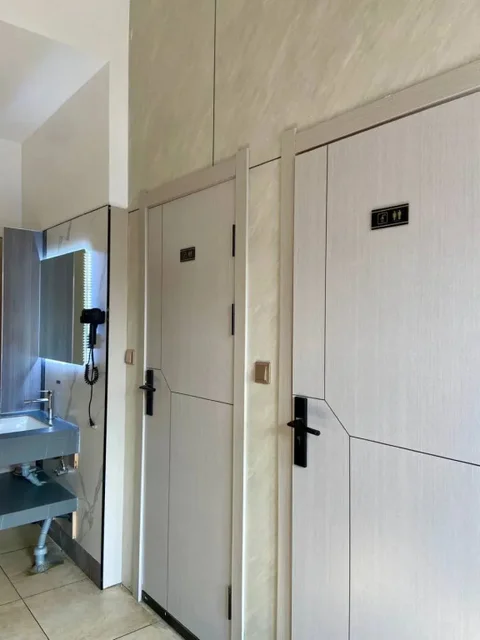 Владивосток: Отель Holiday Hotel