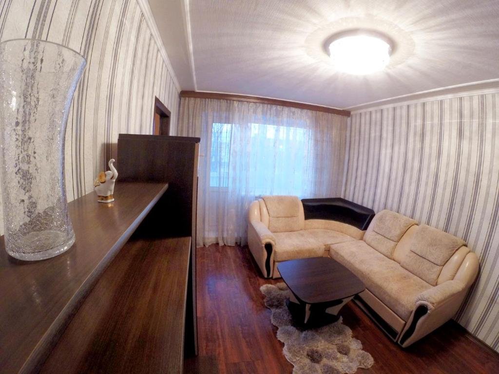Петропавловск-Камчатский: Apartment Black Sand Pobedy