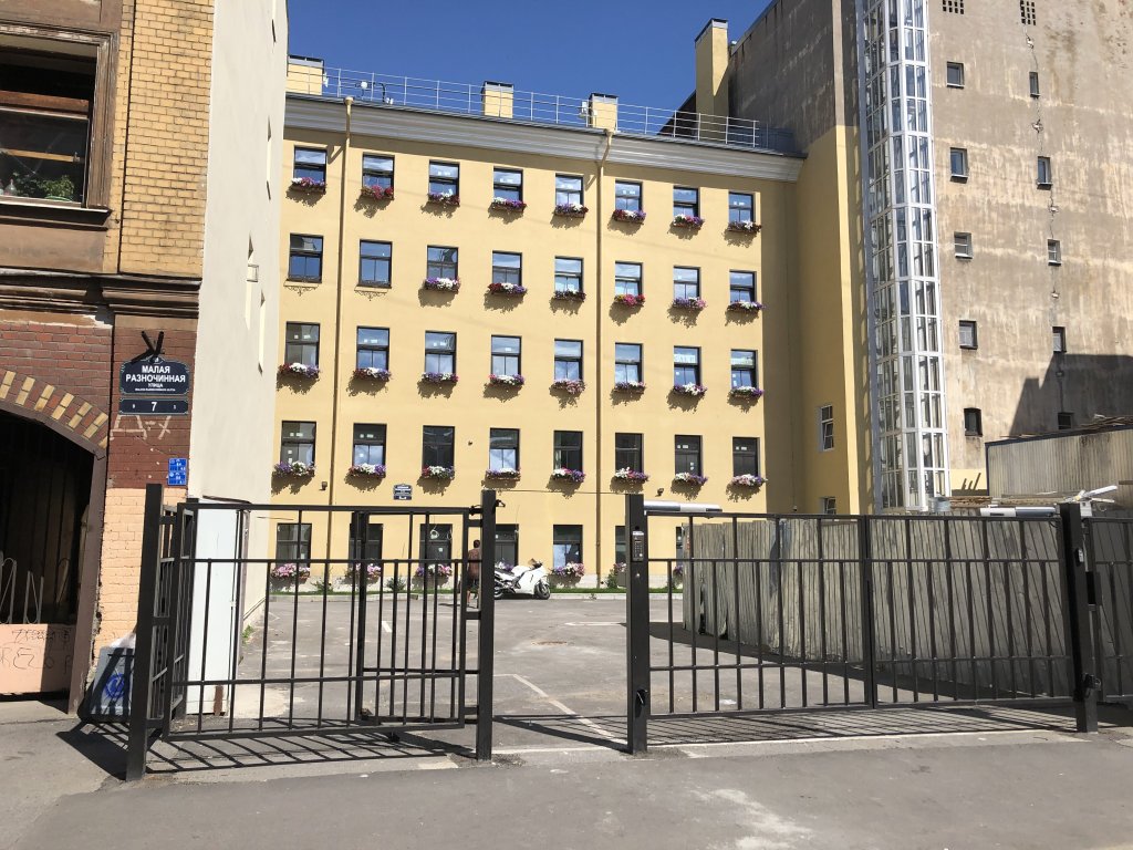 Санкт-Петербург: Квартира Good Karma на Петроградской стороне