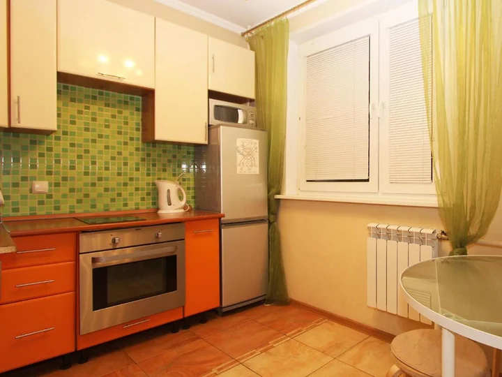 Москва: ApartLux (АпартЛюкс) на Изумрудной