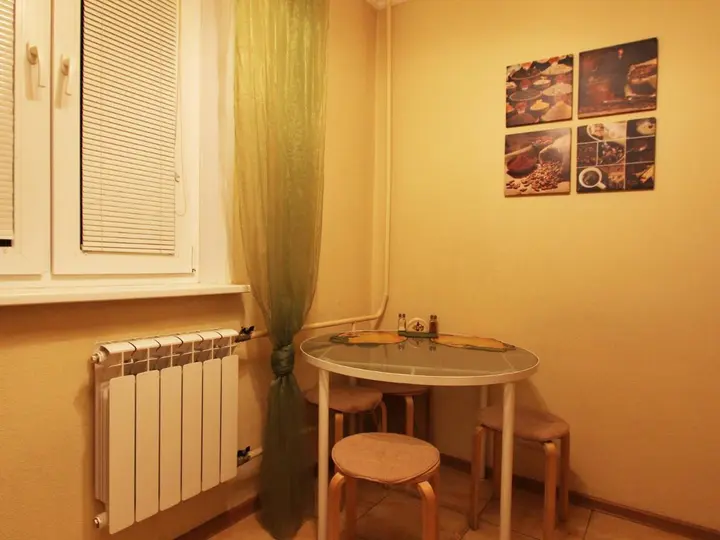 Москва: ApartLux (АпартЛюкс) на Изумрудной