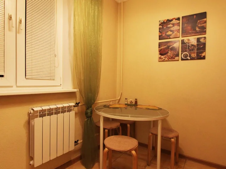 Москва: ApartLux (АпартЛюкс) на Изумрудной
