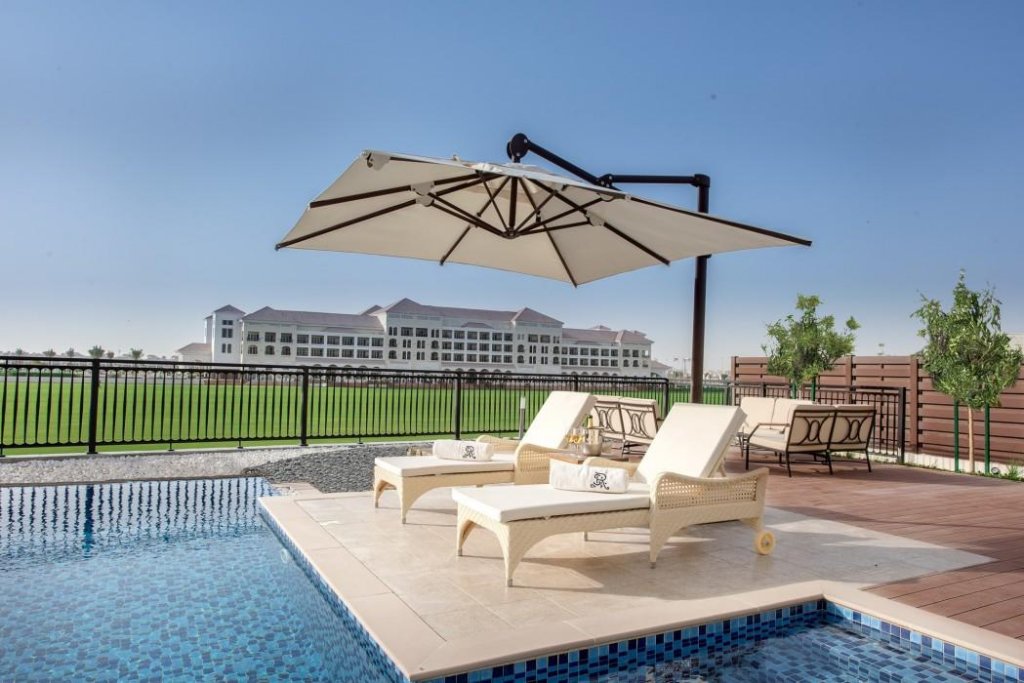 Дубай: Курорт Al Habtoor Polo Resort