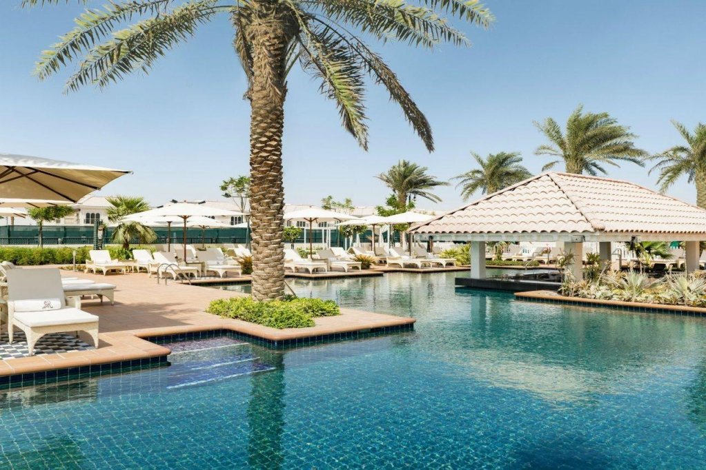 Дубай: Курорт Al Habtoor Polo Resort