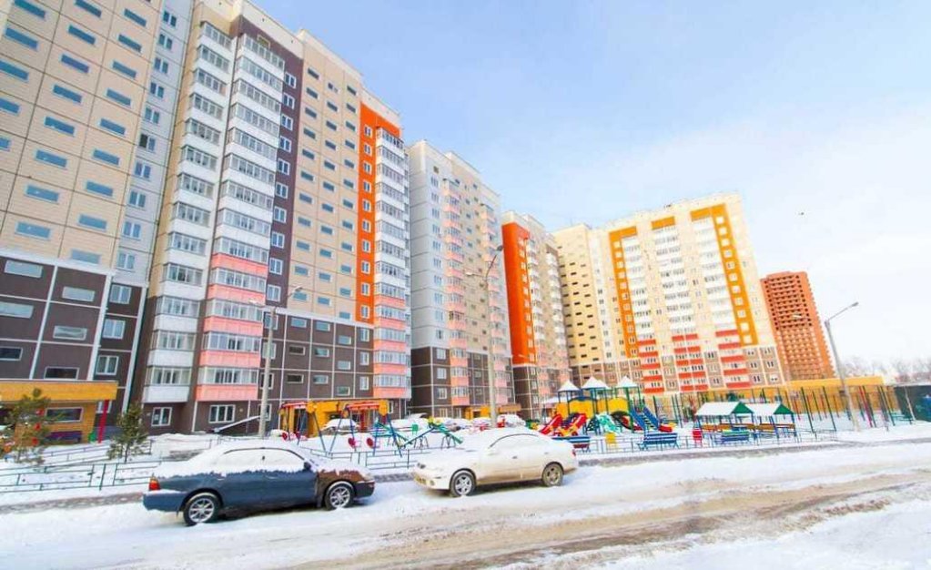 Красноярск: 5 Ночей на улице Караульная 48