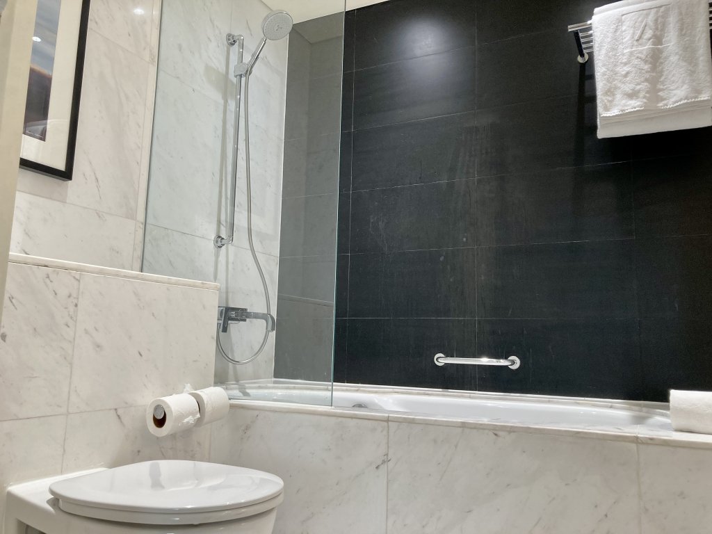Дубай: Апартаменты SuperHost - Comfy Studio With Balcony Facing Burj Khalifa | Address Dubai Mall