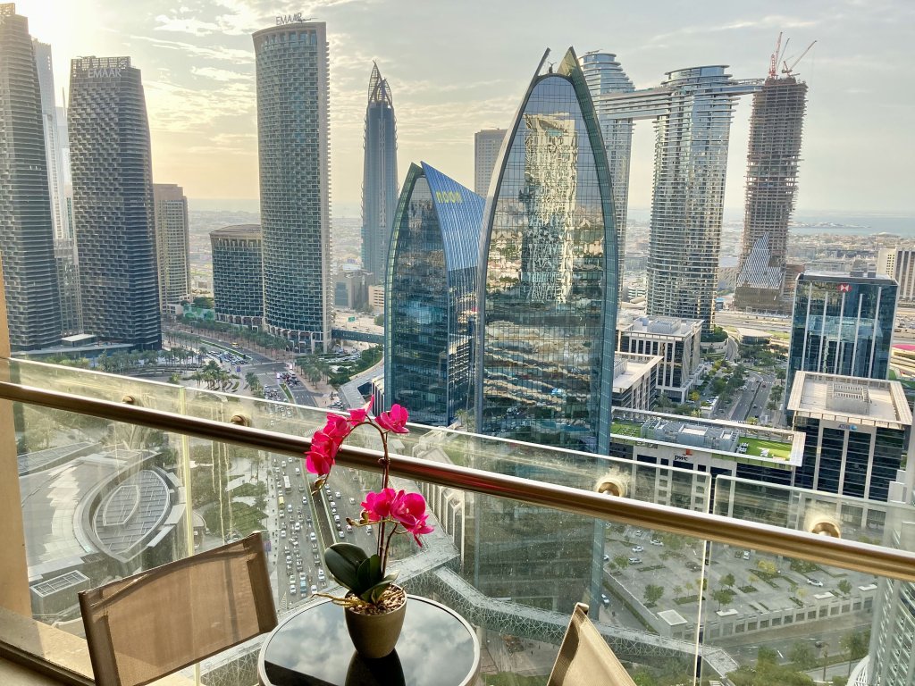Дубай: Апартаменты SuperHost - Comfy Studio With Balcony Facing Burj Khalifa | Address Dubai Mall