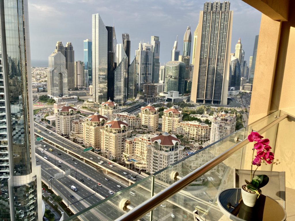 Дубай: Апартаменты SuperHost - Comfy Studio With Balcony Facing Burj Khalifa | Address Dubai Mall