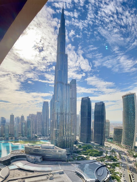 Дубай: Апартаменты SuperHost - Comfy Studio With Balcony Facing Burj Khalifa | Address Dubai Mall