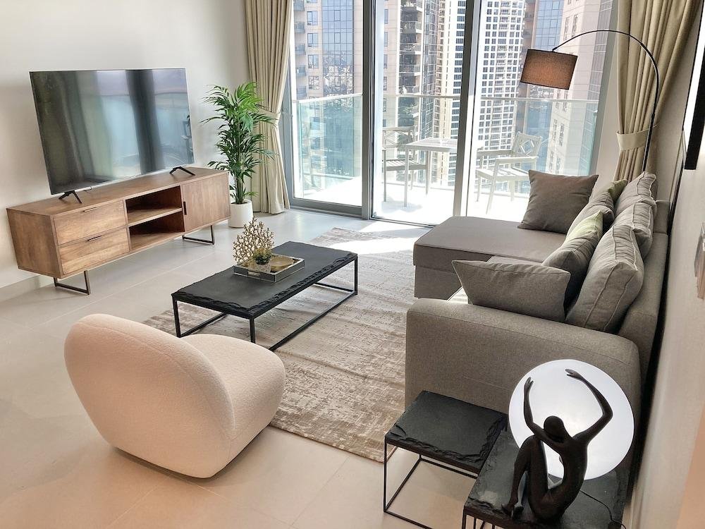 Дубай: Апартаменты SuperHost Stylish Apartment Facing Creek Harbour