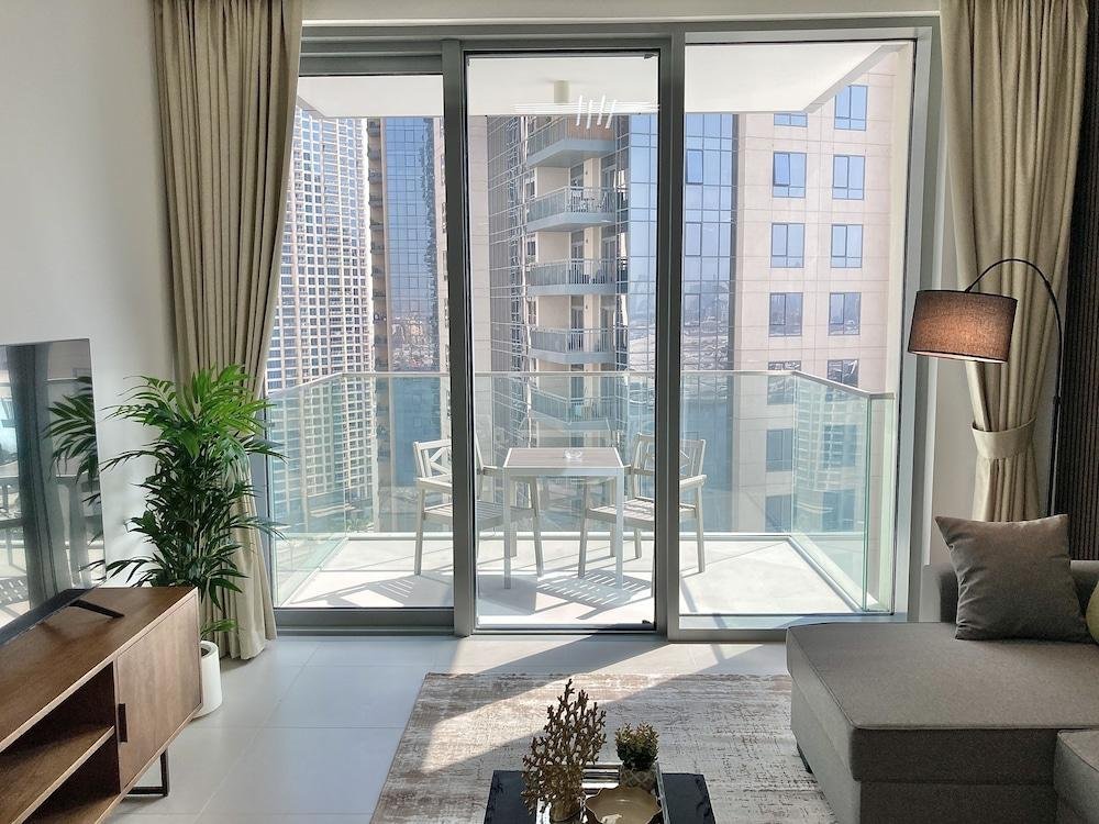 Дубай: Апартаменты SuperHost Stylish Apartment Facing Creek Harbour