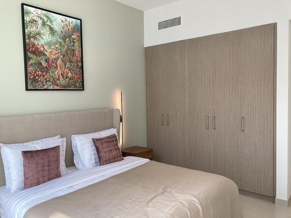 Дубай: Апартаменты SuperHost Stylish Apartment Facing Creek Harbour