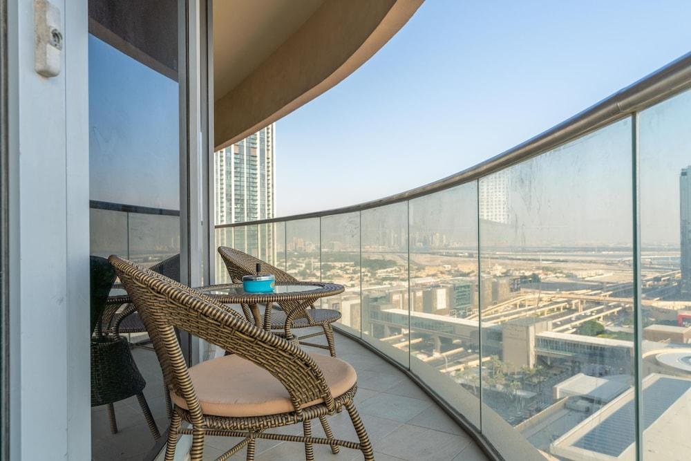 Дубай: АпартаментыSuperHost - Breathtaking Panoramic Burj View From This Condo | Address Dubai Mall