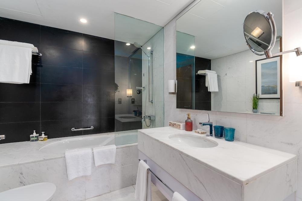 Дубай: АпартаментыSuperHost - Breathtaking Panoramic Burj View From This Condo | Address Dubai Mall