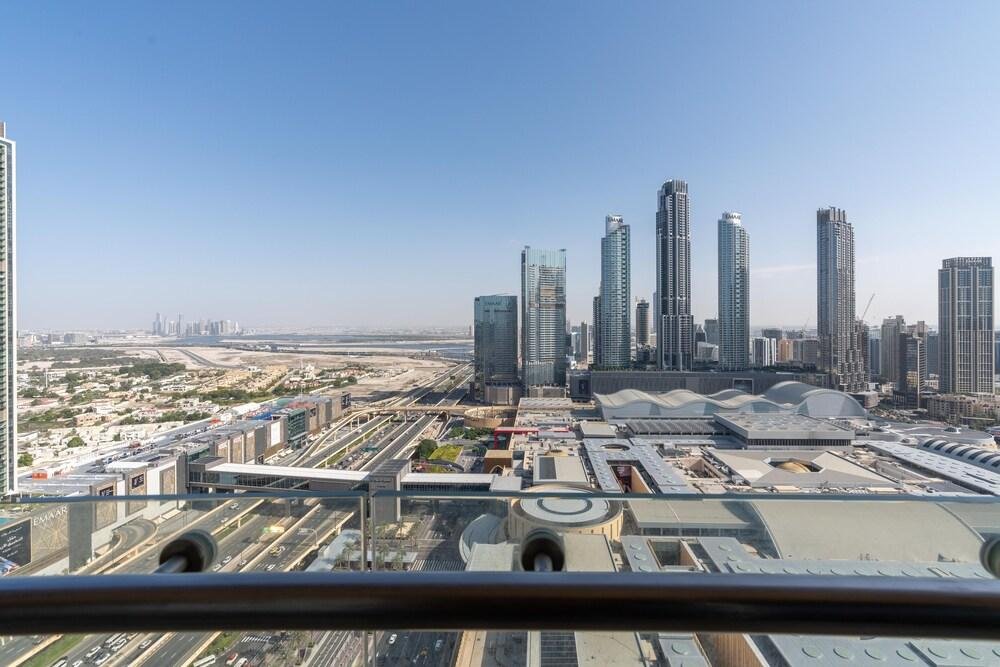 Дубай: Апартаменты SuperHost Glamorous Apt with Terrace Overlooking Skyline I Address Dubai Mall