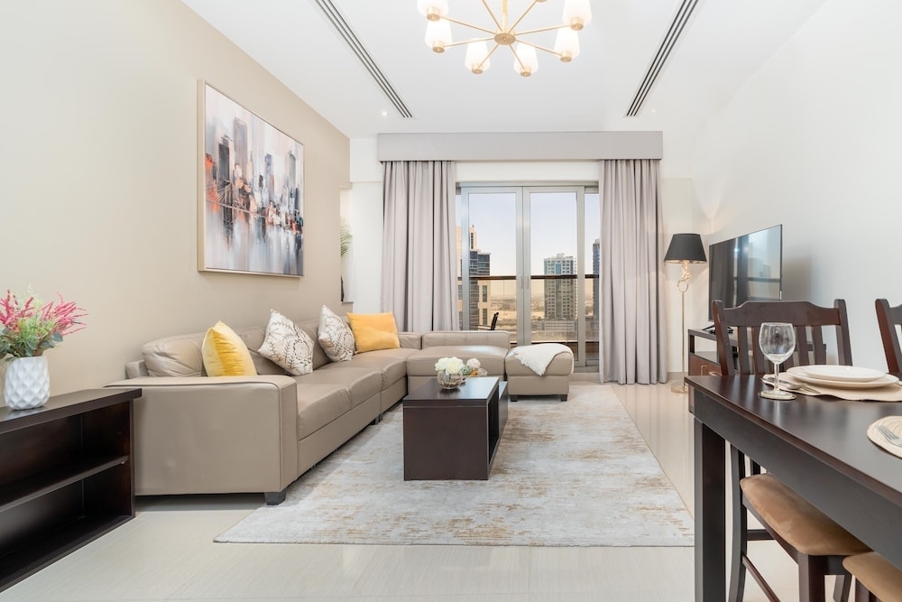 Дубай: Superhost - Elegant Apartment With Balcony In Downtown