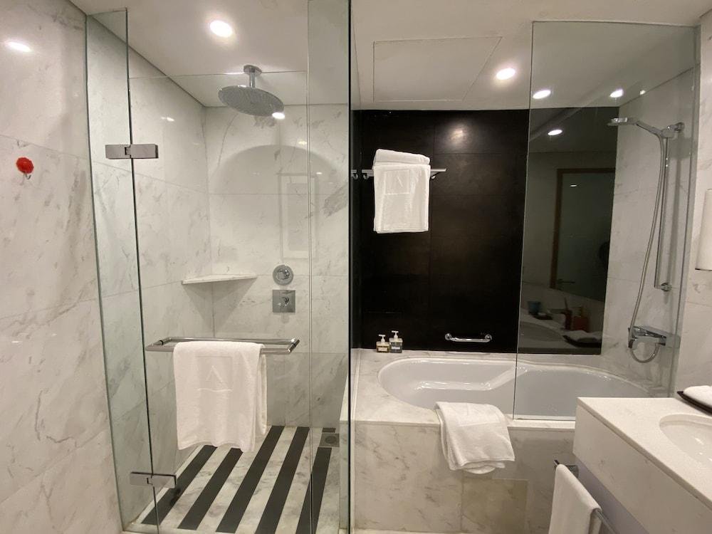 Дубай: Апартаменты SuperHost - Luxurious Apartment, 2-min From The Burj Khalifa | Address Dubai Mall