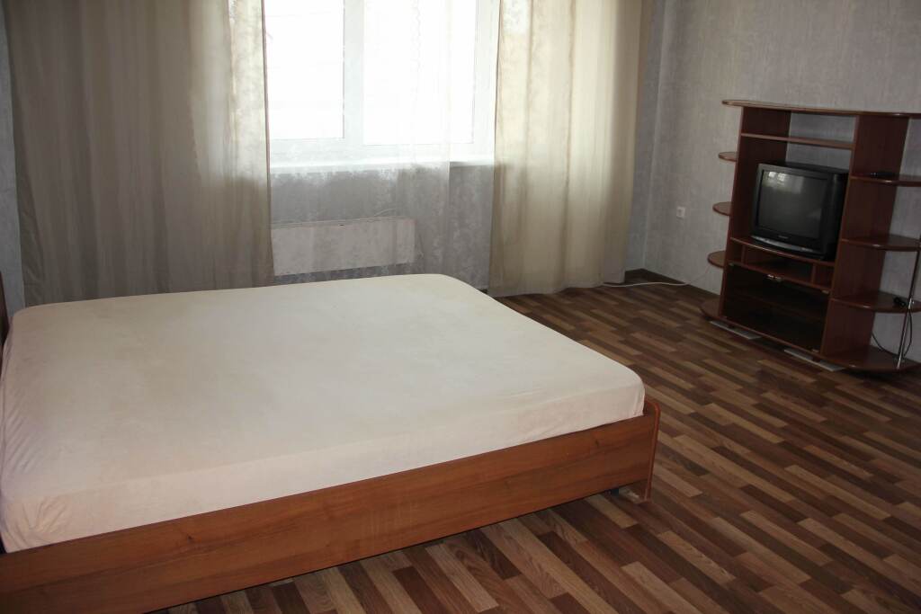 Красноярск: Golden Key On Alekseeva Street 23