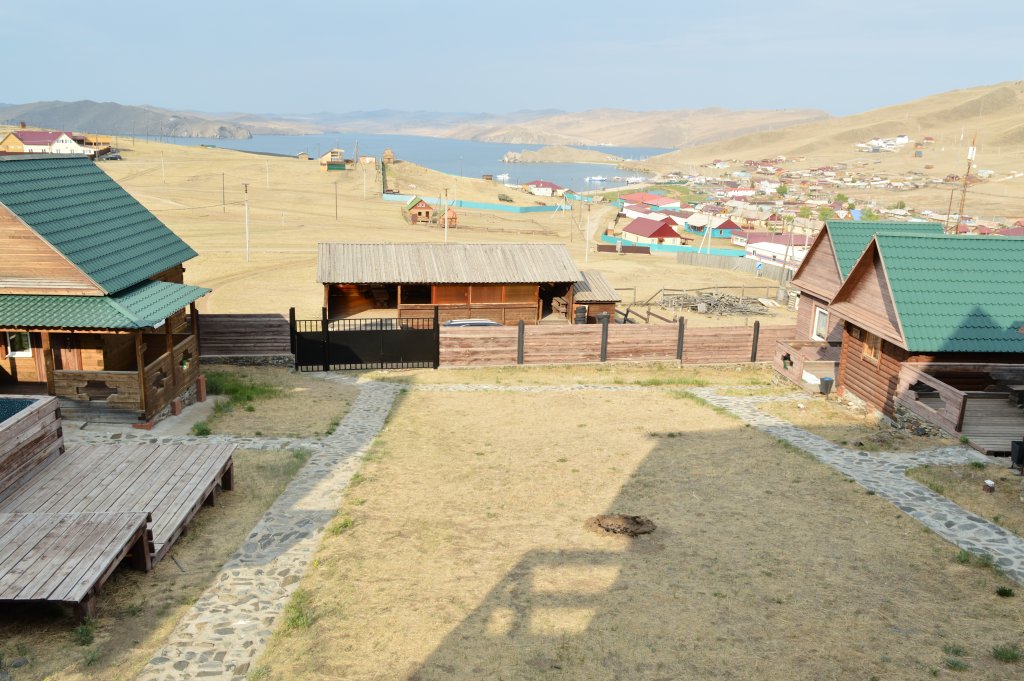 Листвянка: Гостевой Дом Даниловых