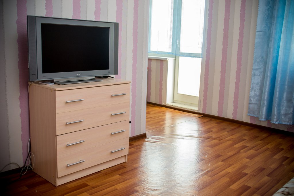 Красноярск: Apartments Kvartirov on str. Alekseeva, bld. 50
