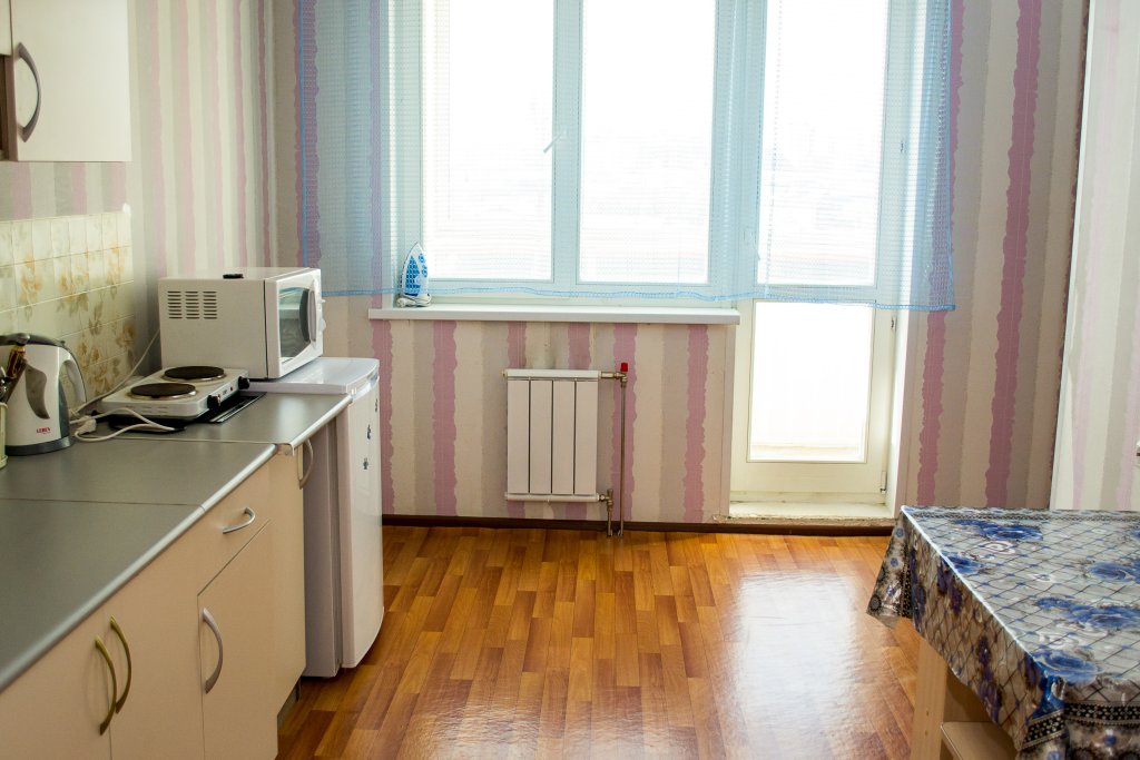 Красноярск: Apartments Kvartirov on str. Alekseeva, bld. 50