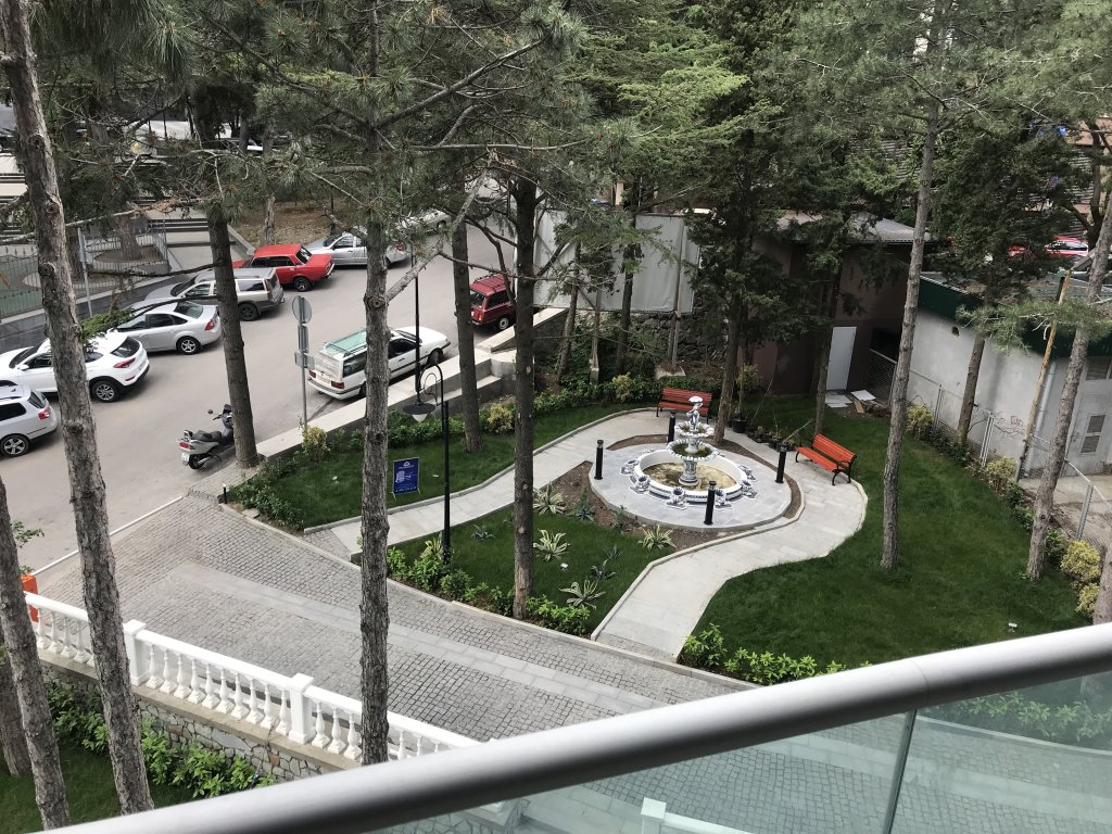 Ялта: Апартаменты Статус в Зазеркалье Приморский парк Ялты