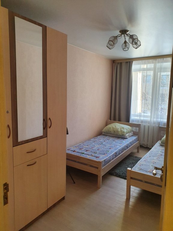 Петропавловск-Камчатский: Апартаменты На Тушканова 15