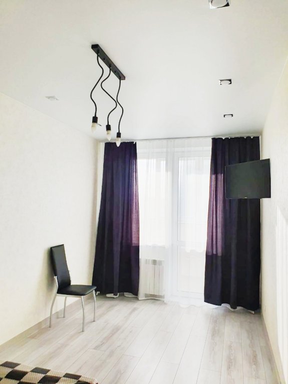 Красноярск: Polyarnaya 2A Apartments