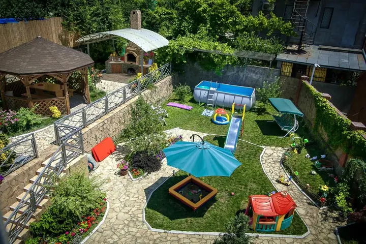 Агой: Sad u Morya Guest House