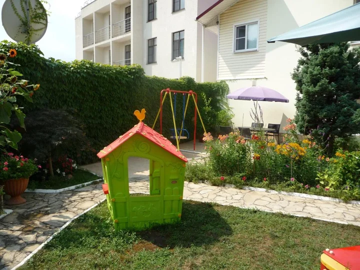 Агой: Sad u Morya Guest House