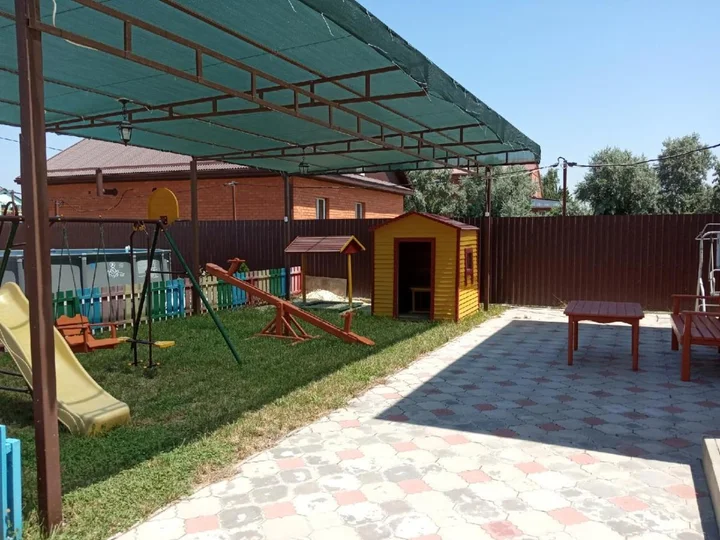 Голубицкая: Komfort Guest House