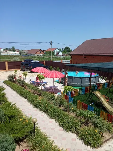 Голубицкая: Komfort Guest House