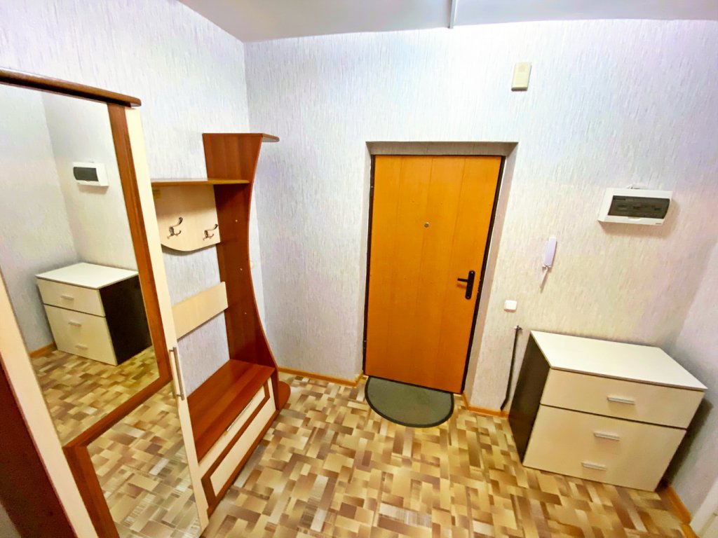 Красноярск: Апартаменты 1-к Республики 33А