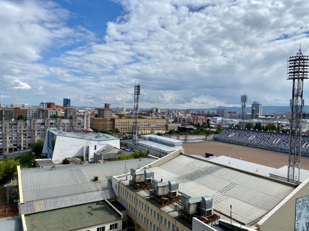 Красноярск: Apartment on Kirova street 43