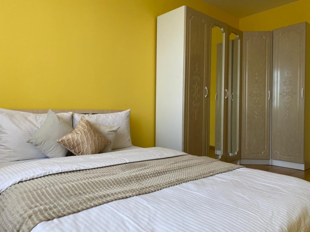 Красноярск: Apartment on Kirova street 43