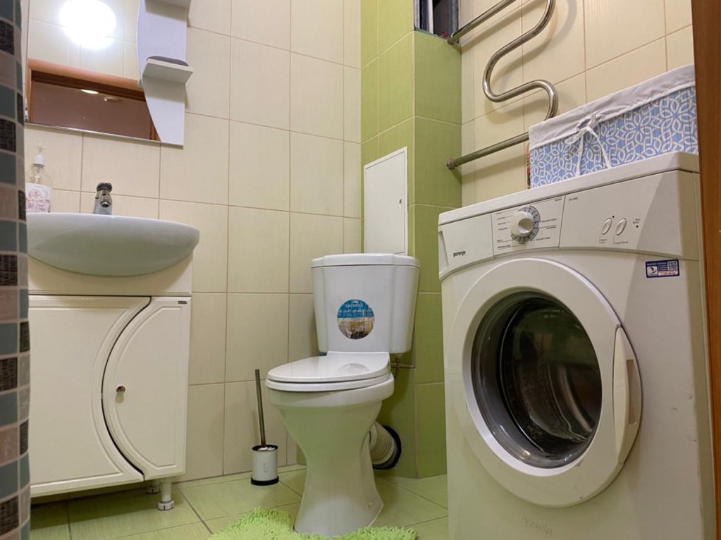 Красноярск: Apartment on Kirova street 43
