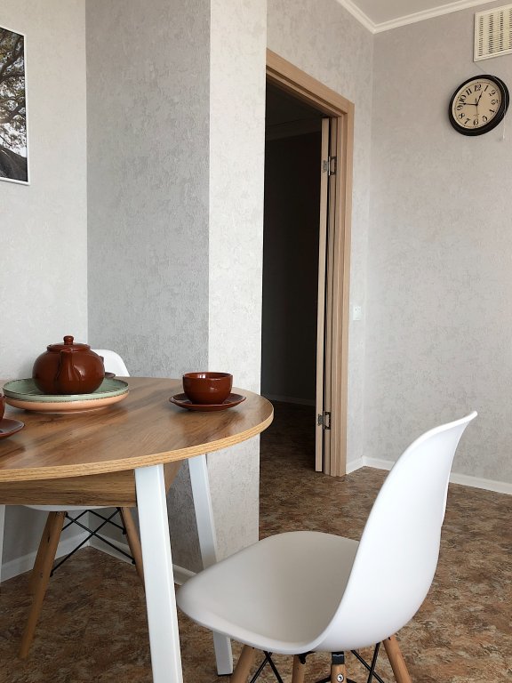 Красноярск: Апартаменты Argentum Home Караульная 82
